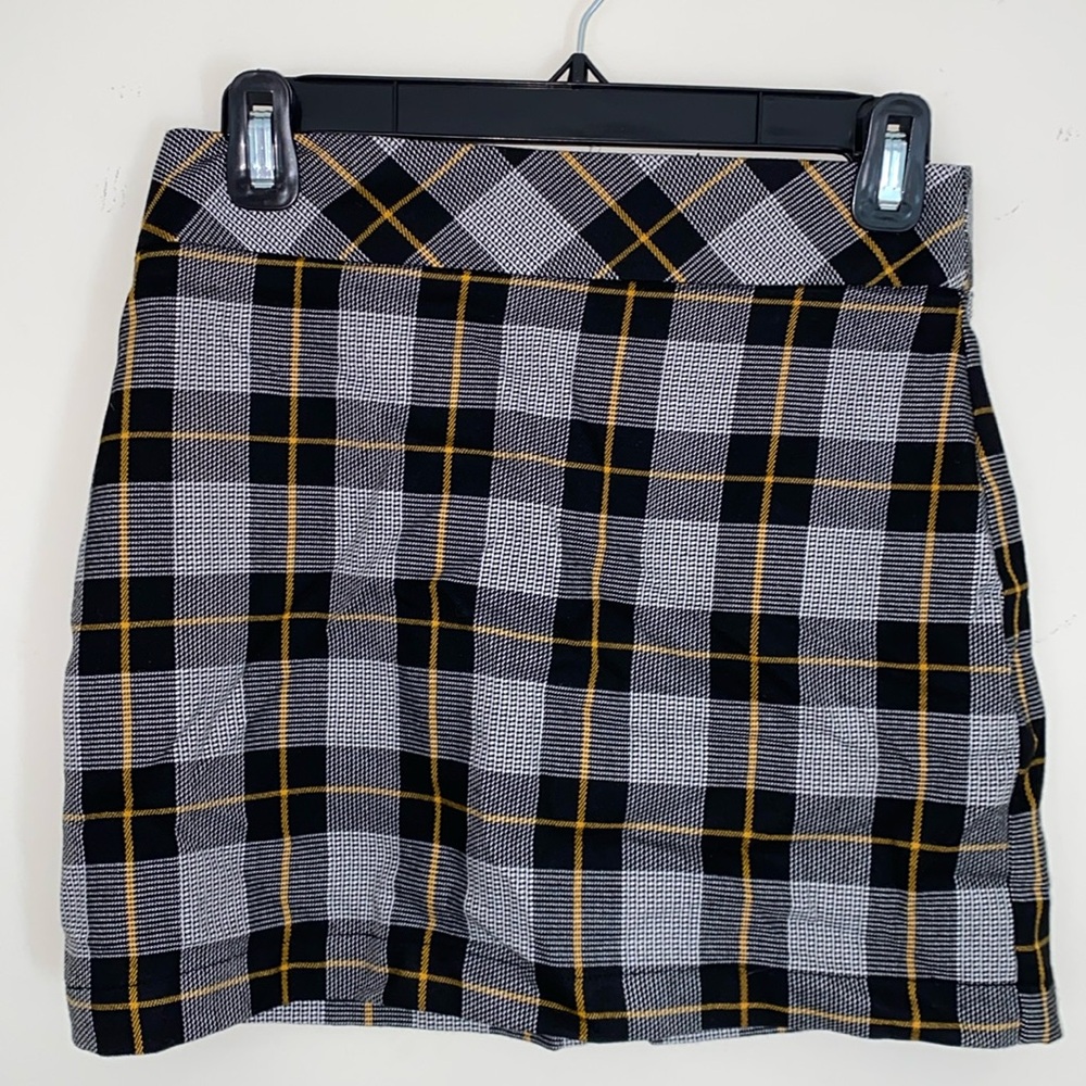 Forever 21 black yellow ivory plaid back zip mini skirt Sz S EUC